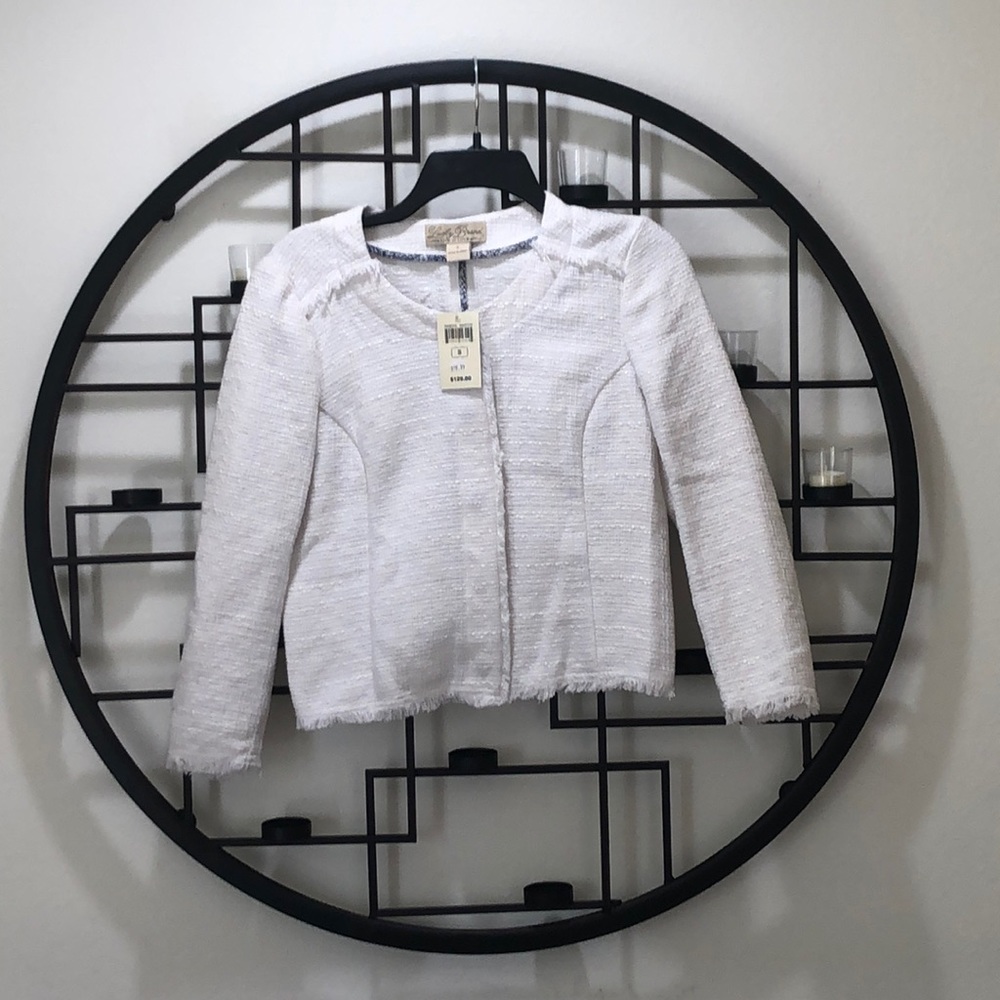 Lucky 🍀 Brand White Coat